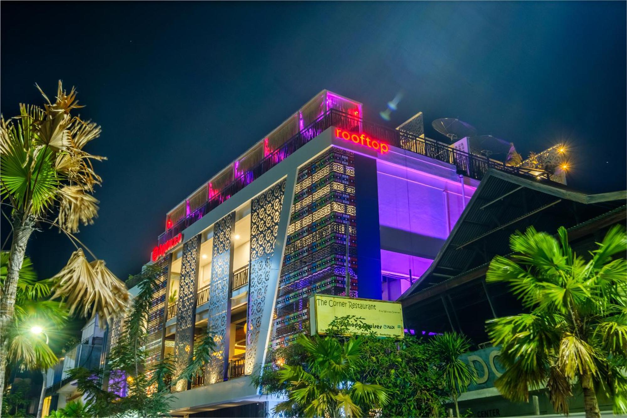 Dejavu 2.0 Hotel Bajo Komodo Labuan Bajo Eksteriør billede