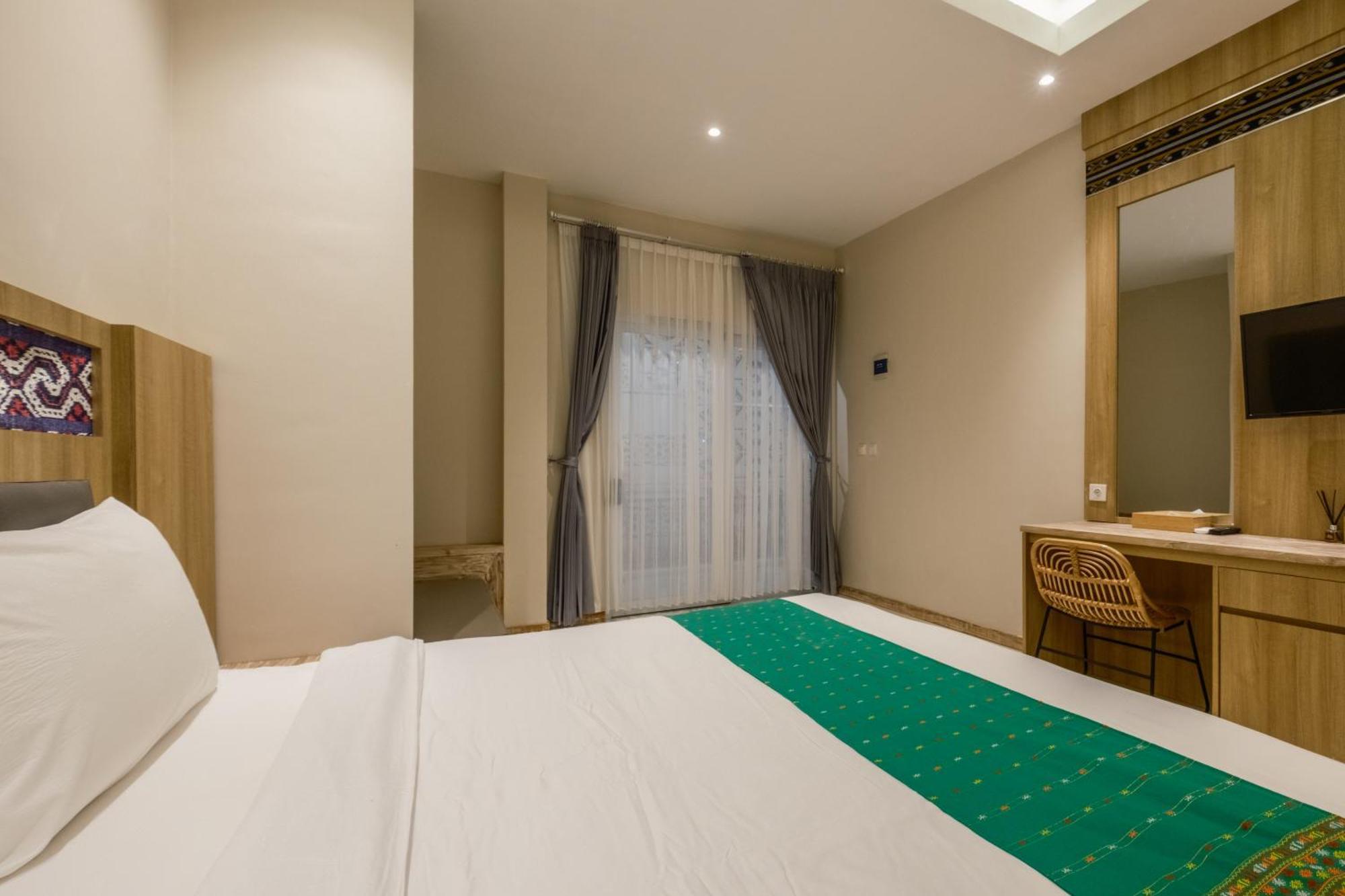 Dejavu 2.0 Hotel Bajo Komodo Labuan Bajo Eksteriør billede