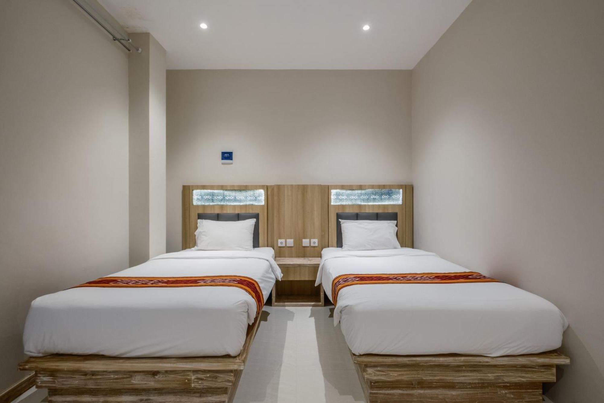 Dejavu 2.0 Hotel Bajo Komodo Labuan Bajo Eksteriør billede