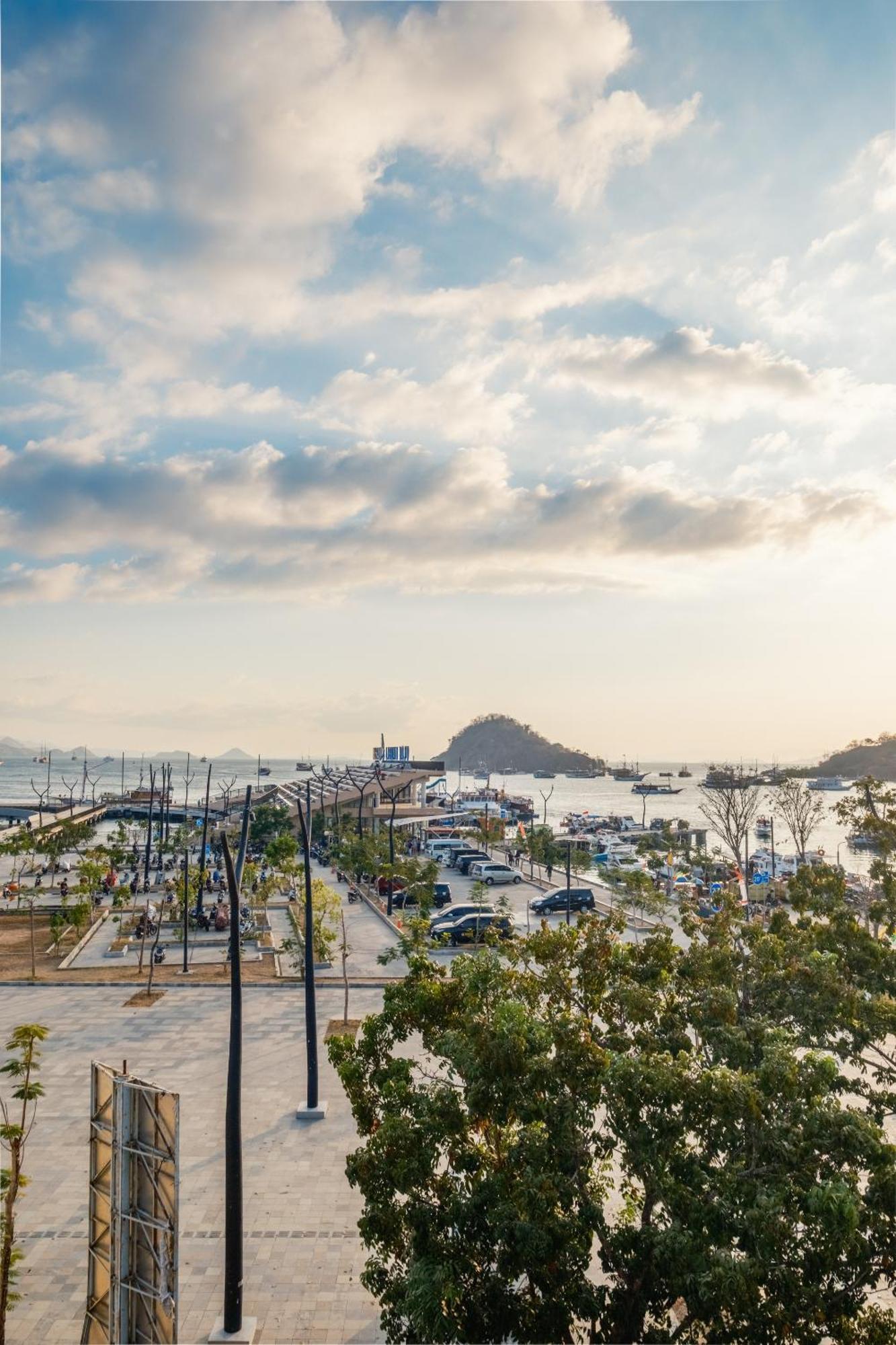 Dejavu 2.0 Hotel Bajo Komodo Labuan Bajo Eksteriør billede