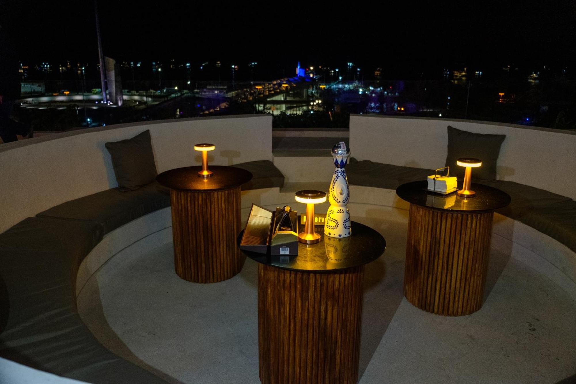 Dejavu 2.0 Hotel Bajo Komodo Labuan Bajo Eksteriør billede